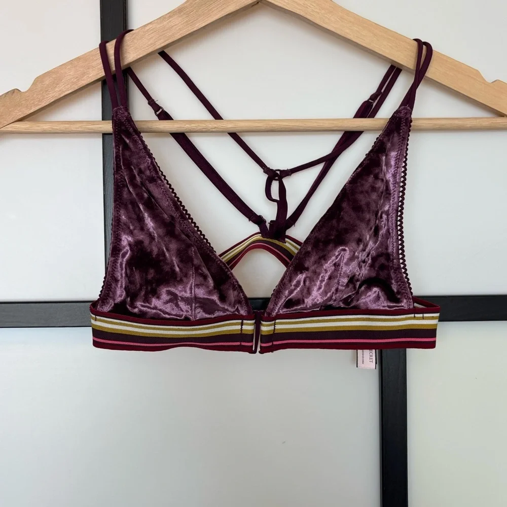 Victoria's Secret ‎ Unlined Strappy Triangle Velvet Bralette Bra Stripes Size XS